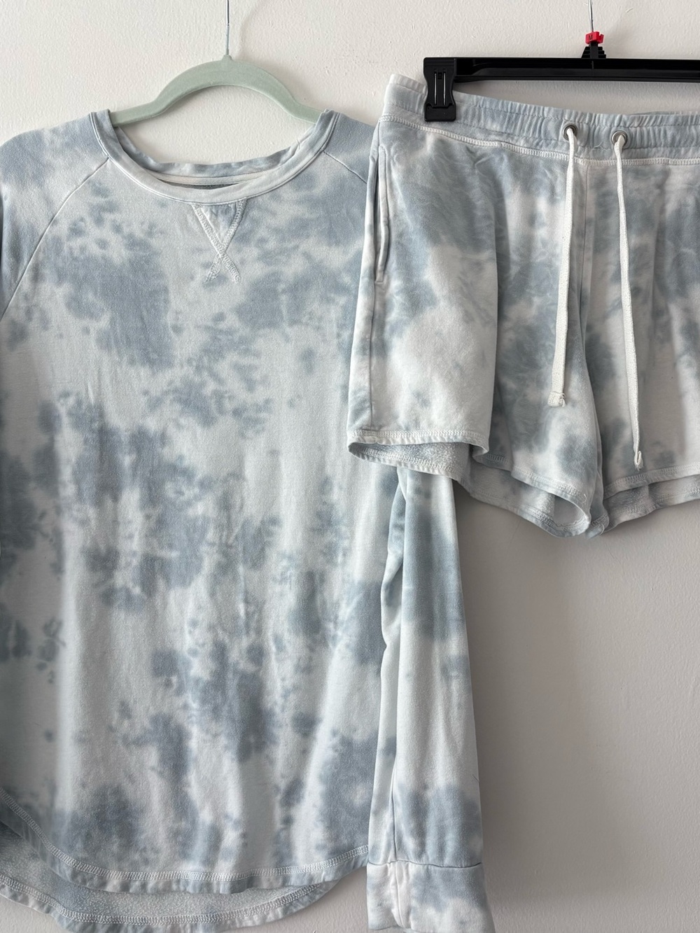 Thread & Supply Light Blue Tie-Dye Pajama Set- excellent shape-